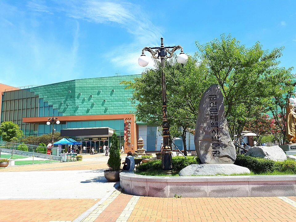 時が止まったような路地を歩く：群山市、旧市街地散策